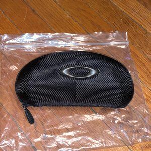 Oakley Soft Vault Sunglass case